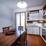 Apartman Yid Elegant With Garage Firenze