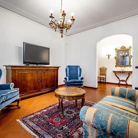 Yid Elegant With Garage * Florence