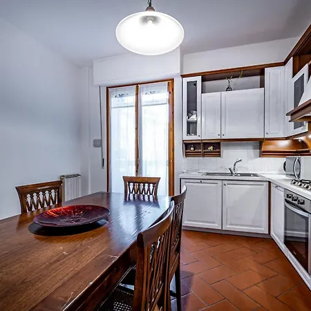 דירה Yid Elegant With Garage פירנצה