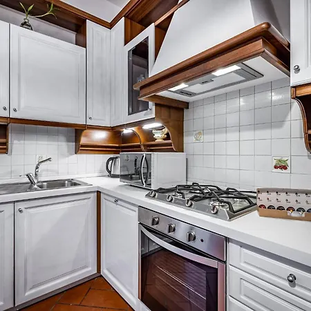 Yid Elegant With Garage Apartman Firenze